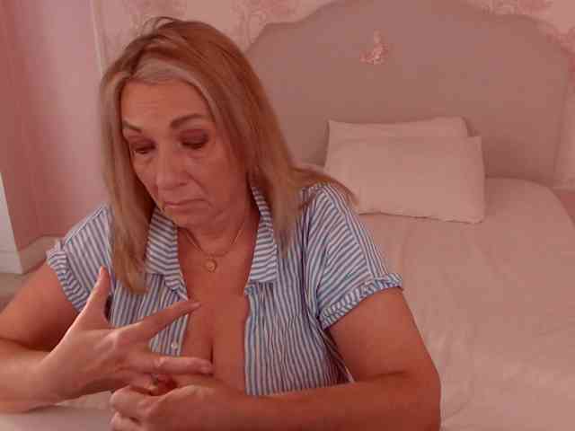 LadyNicole webcam