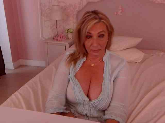 LadyNicole webcam