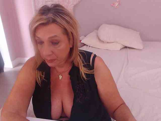 LadyNicole webcam