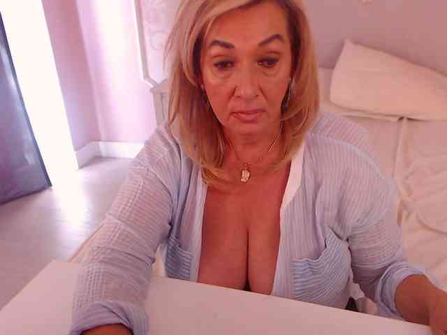 LadyNicole webcam