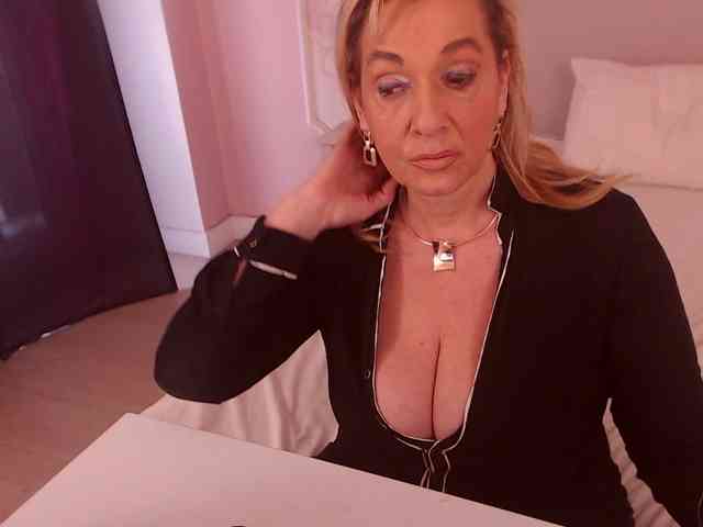 LadyNicole webcam