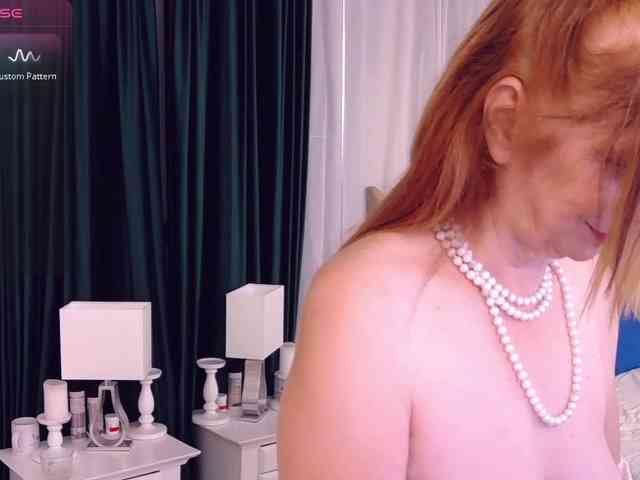 ExoticGiselle webcam