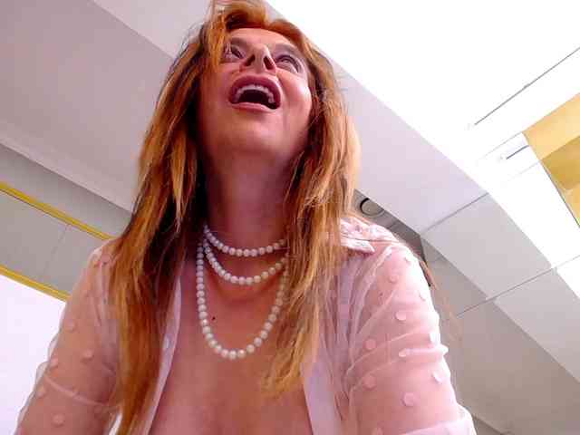 ExoticGiselle webcam