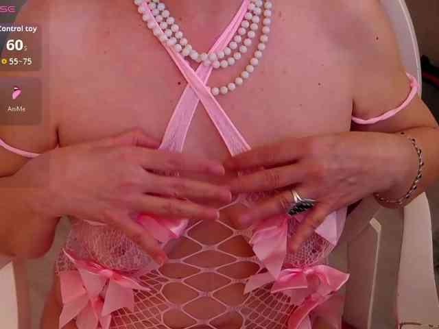 ExoticGiselle webcam