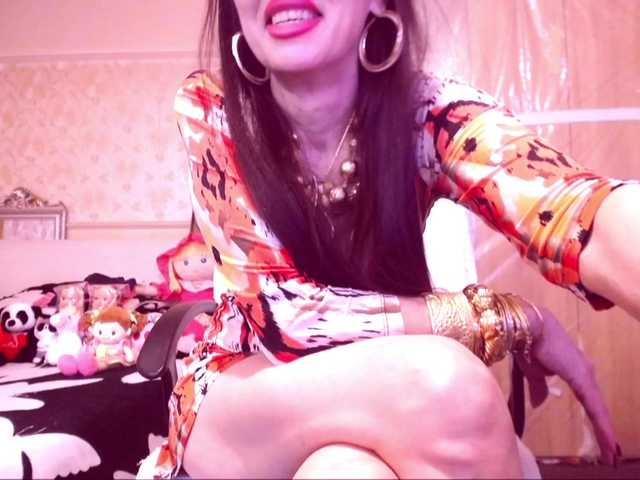 SpecialCerise —  Skilled lips, ready to raise goosebumps all over your skin, and ready to make your head spin with what i have under my clothes