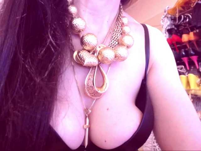 SpecialCerise's BongaCams show and profile