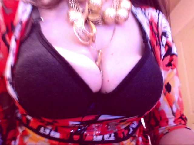 SpecialCerise's BongaCams show and profile