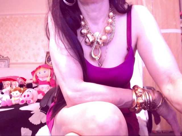 SpecialCerise's BongaCams show and profile