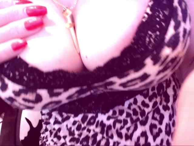 SpecialCerise webcam