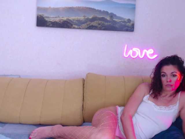 MarinaModel's BongaCams show and profile