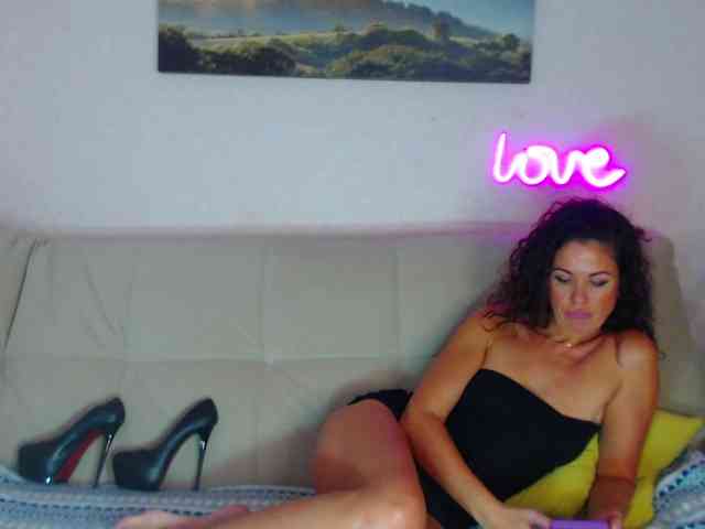 MariaModel webcam