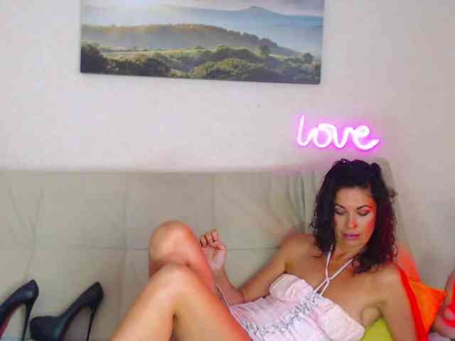 MariaModel webcam