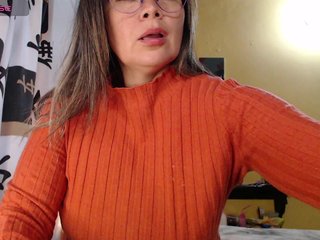 EmmaHenderson Porn Show