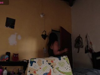 EmmaHenderson Porn Show