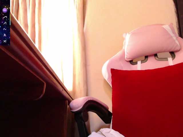 EmmaHenderson's BongaCams show and profile