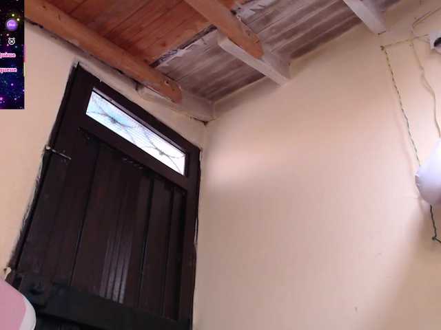 EmmaHenderson's BongaCams show and profile