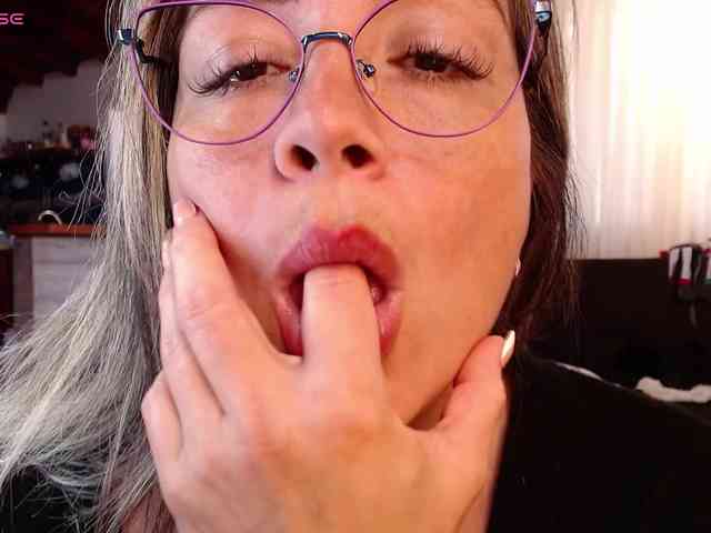 EmmaHenderson webcam