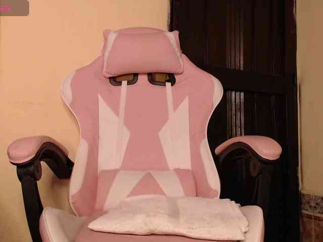 EmmaHenderson webcam