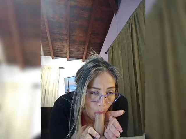 EmmaHenderson webcam