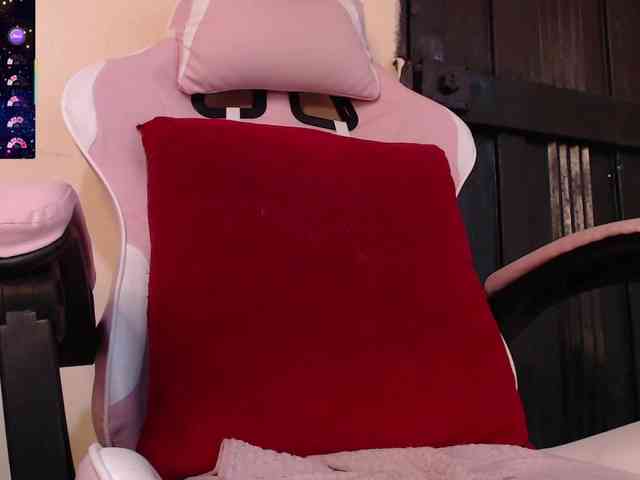 EmmaHenderson webcam