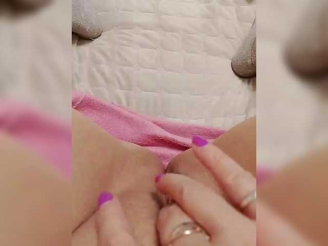 Neznakomka44's BongaCams show and profile