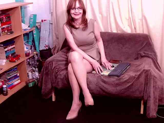 AngieGreen Live Webcam on BongaCams