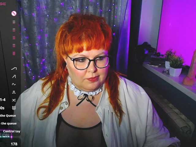 BigLesbians's BongaCams show and profile