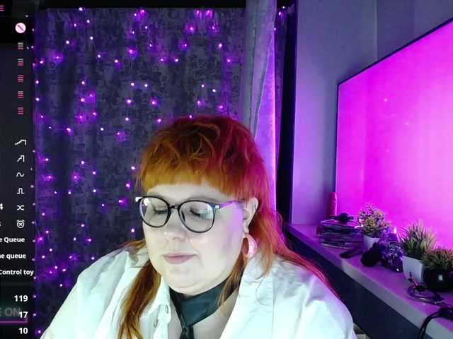 BigLesbians's BongaCams show and profile