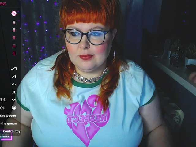 BigLesbians's BongaCams show and profile