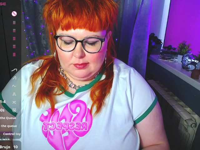 BigLesbians's BongaCams show and profile