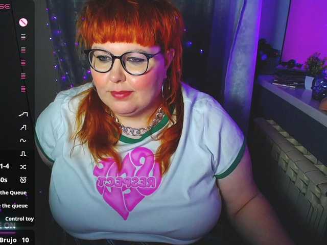 BigLesbians's BongaCams show and profile