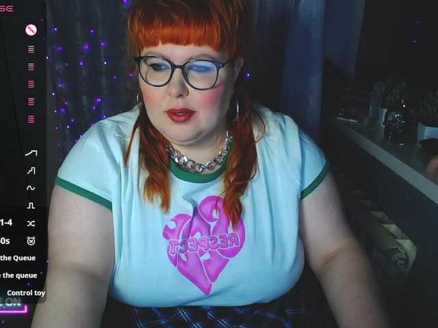 BigLesbians's BongaCams show and profile