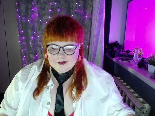 BigLesbians's BongaCams show and profile