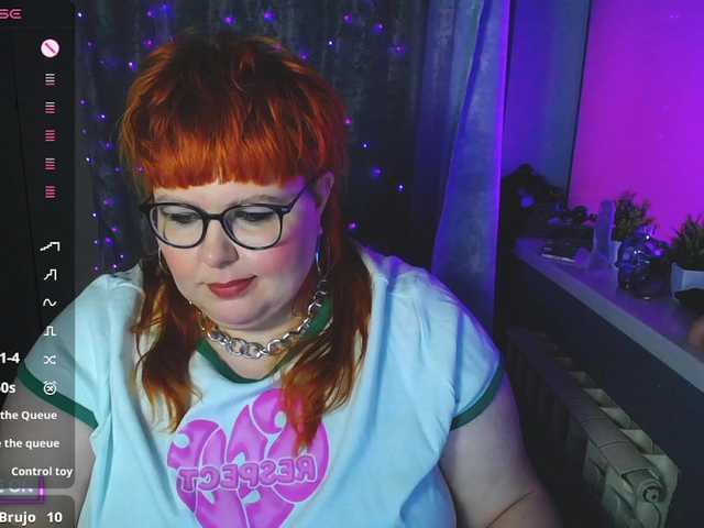 BigLesbians's BongaCams show and profile