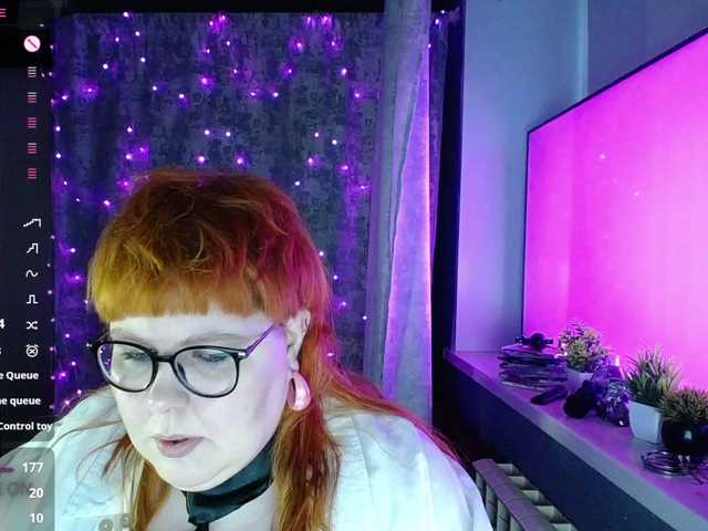 BigLesbians's BongaCams show and profile