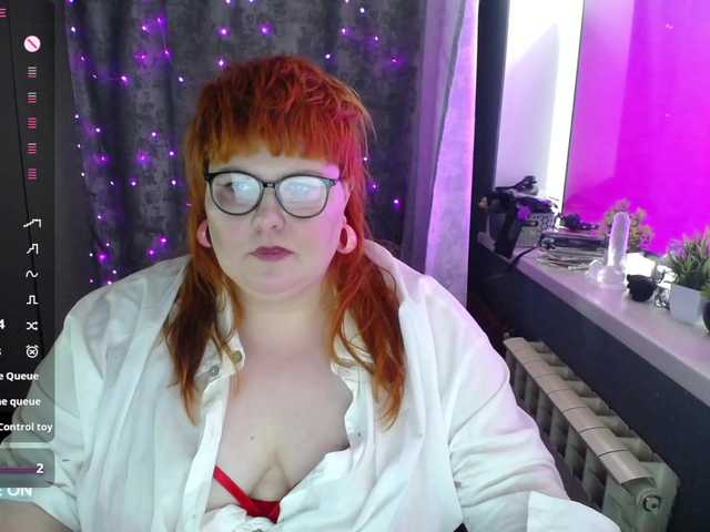 BigLesbians's BongaCams show and profile