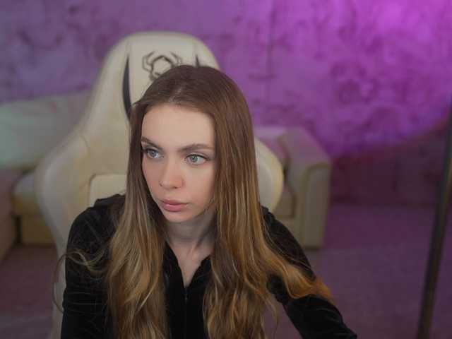 Anabelka054's BongaCams show and profile