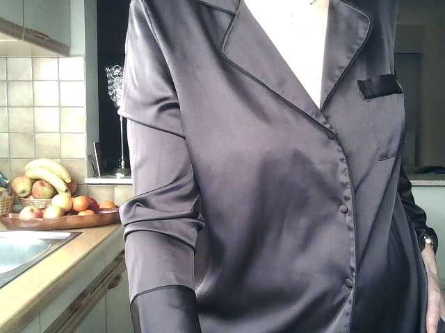 UllimOhi's BongaCams show and profile