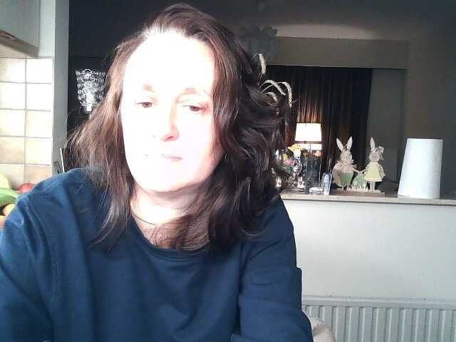 UllimOhi's BongaCams show and profile