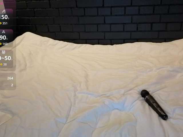 VikkiMikki's BongaCams show and profile