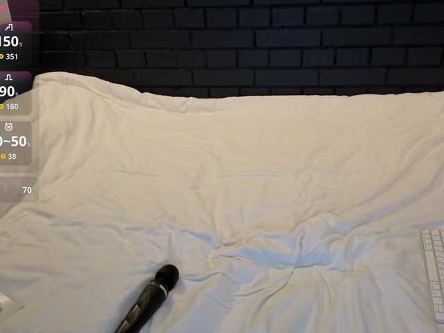 VikkiMikki's BongaCams show and profile