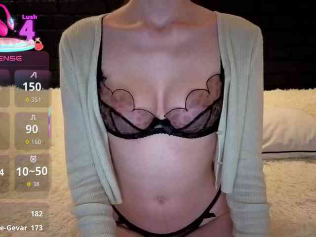 VikkiMikki Live Webcam on BongaCams