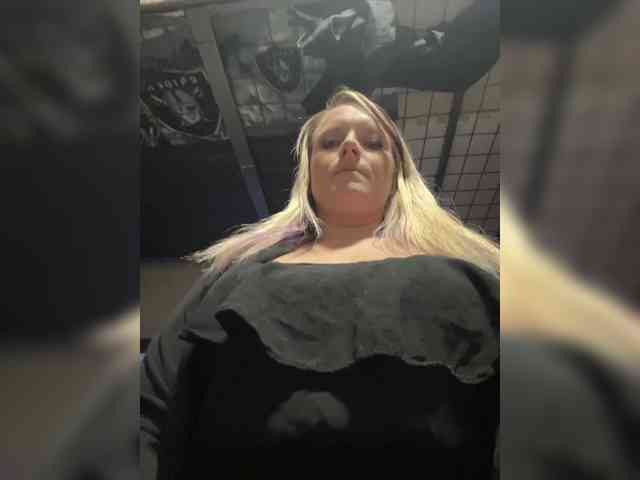 JadeLynn365 Live Webcam on BongaCams