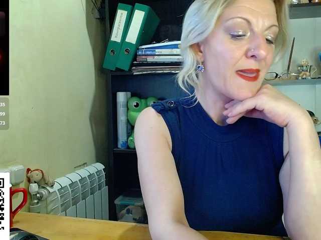 Nadin-slut's BongaCams show and profile