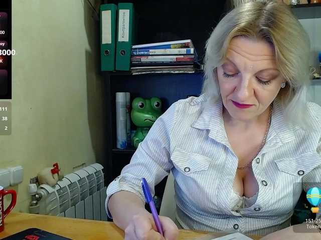 Nadin-slut's BongaCams show and profile