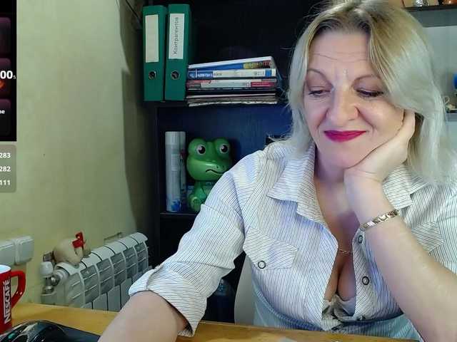 Nadin-slut's BongaCams show and profile