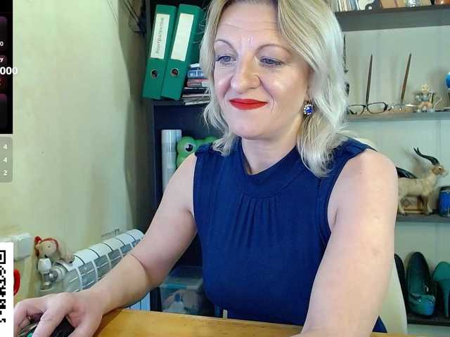 Nadin-slut's BongaCams show and profile