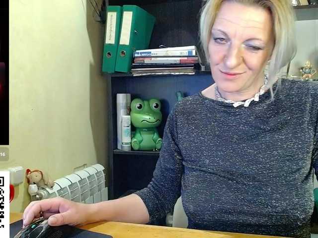 Nadin-slut's BongaCams show and profile