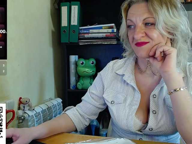 Nadin-slut's BongaCams show and profile