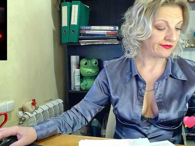 Nadin-slut's BongaCams show and profile